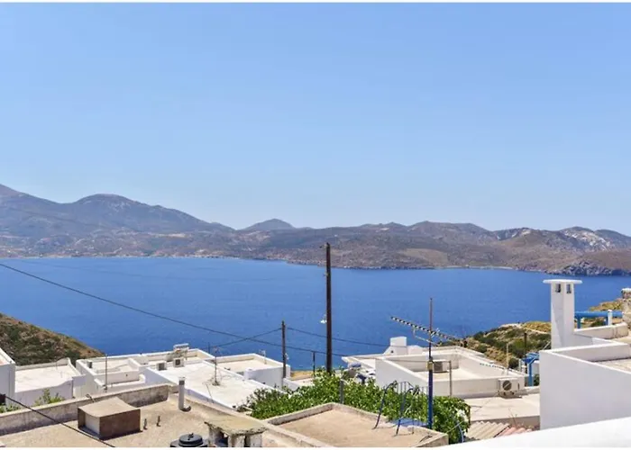 Traditional Cycladic House Feriehus Trypití